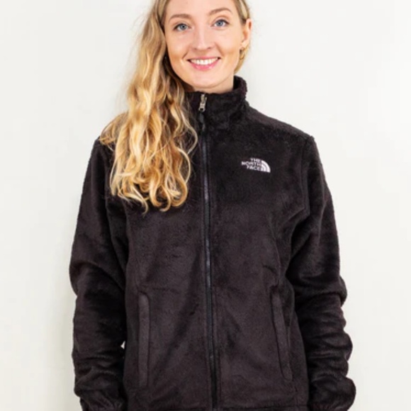 The North Face Jackets & Blazers - The North Face Black osito Fleece Jacket size medium